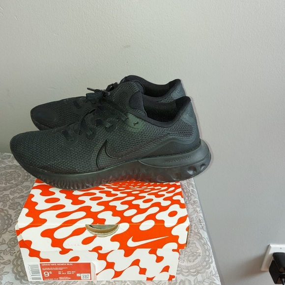 Nike Renew women's running shoes - Picture 2 of 4